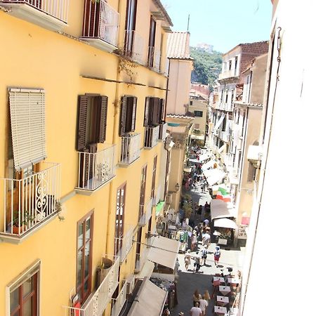 Palazzo Ammone - Sedil Dominova Apartment Sorrento Exterior photo